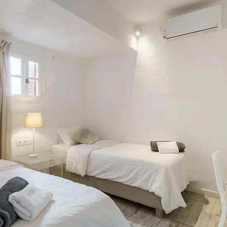 Dominique & Carlos Place شقة
