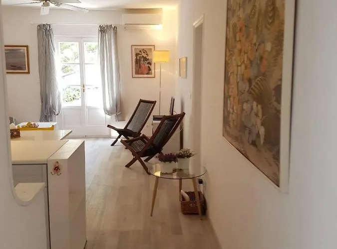 公寓 Dominique & Carlos Place *