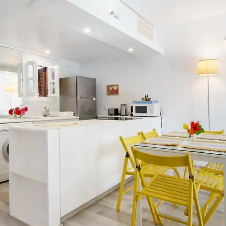 Διαμέρισμα Dominique & Carlos Place *